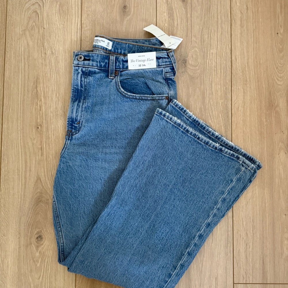 A&F Vintage Flare Jeans
